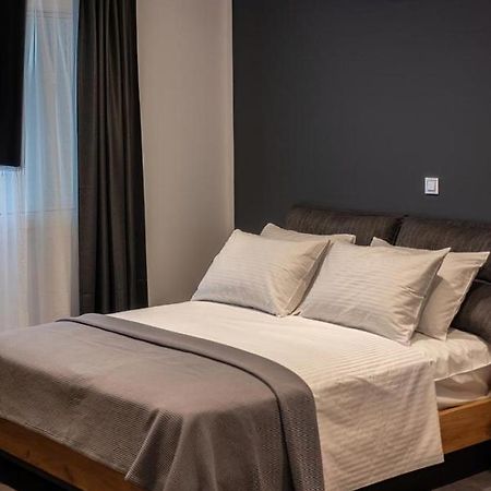 פלטאריה Ioulia'S Apartments מראה חיצוני תמונה