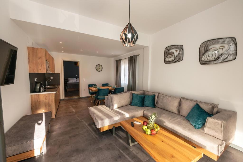 פלטאריה Ioulia'S Apartments מראה חיצוני תמונה