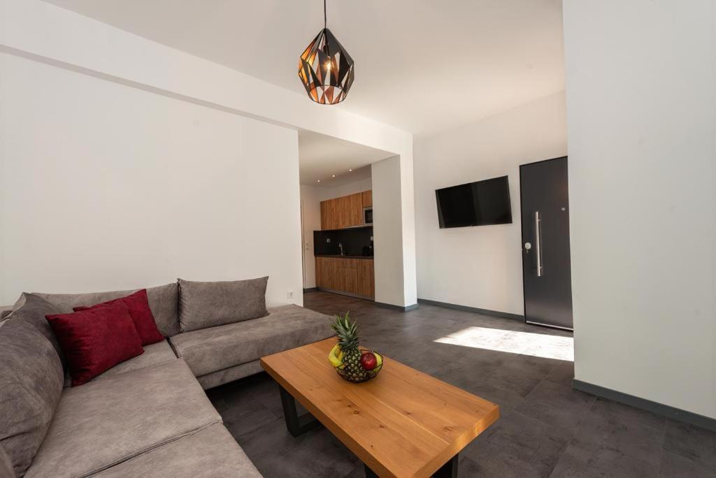 פלטאריה Ioulia'S Apartments מראה חיצוני תמונה